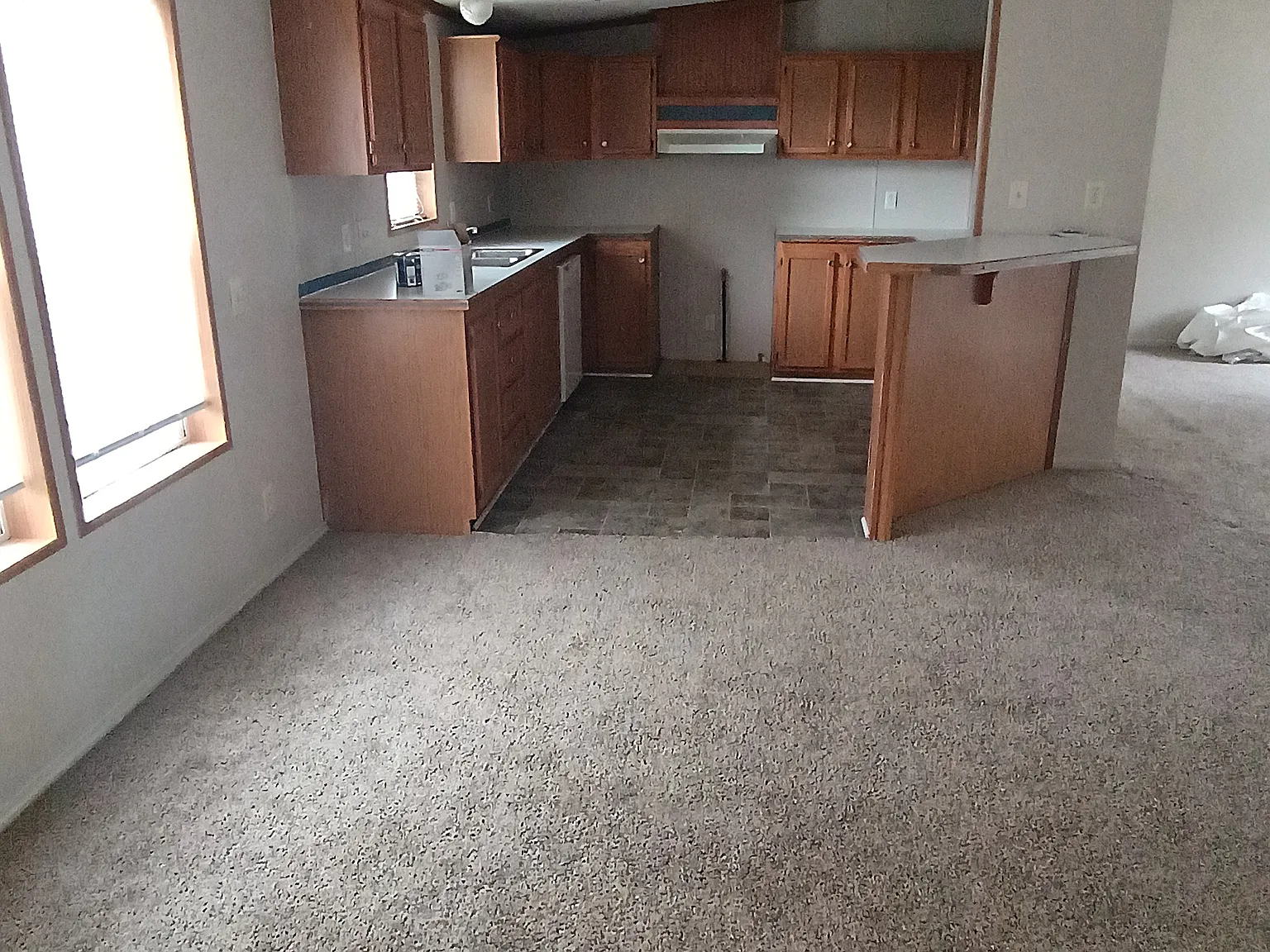 3 bed, $1,300 — Photo 3