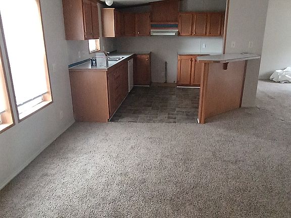 3rd image of 6050 Walnut St