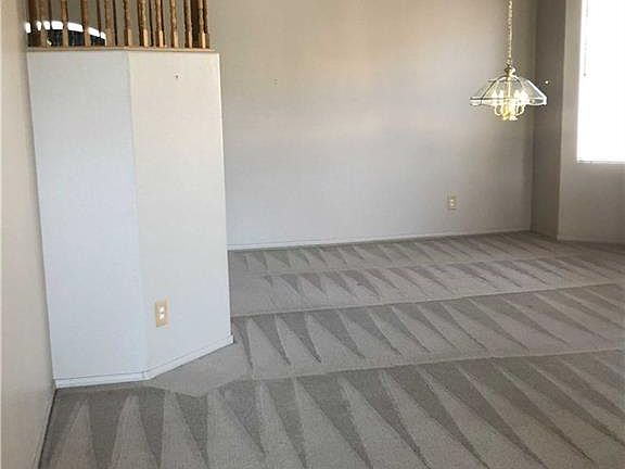4th image of 8108 Winslow Ave