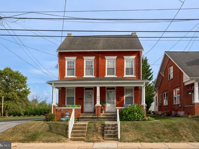 239 E High St, Manheim, PA, 17545