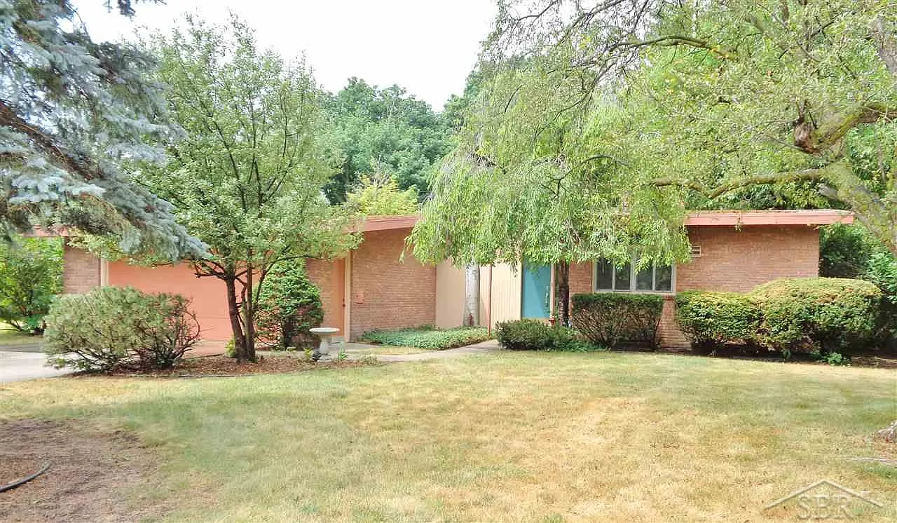 1657 Passolt St photo 1