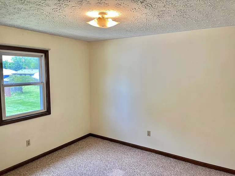 781 Plymouth St #781 — Photo 5