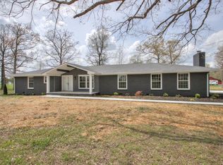 2964 Logan Rd, Greenbrier, TN 37073