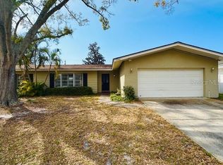 1046 Chinaberry Rd, Clearwater, FL 33764