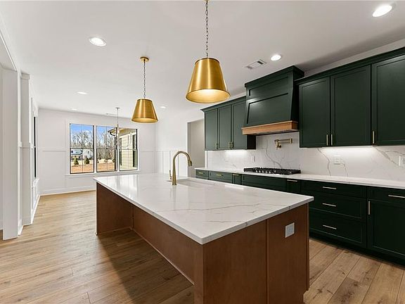 5th image of 9224 Waldrip Rd