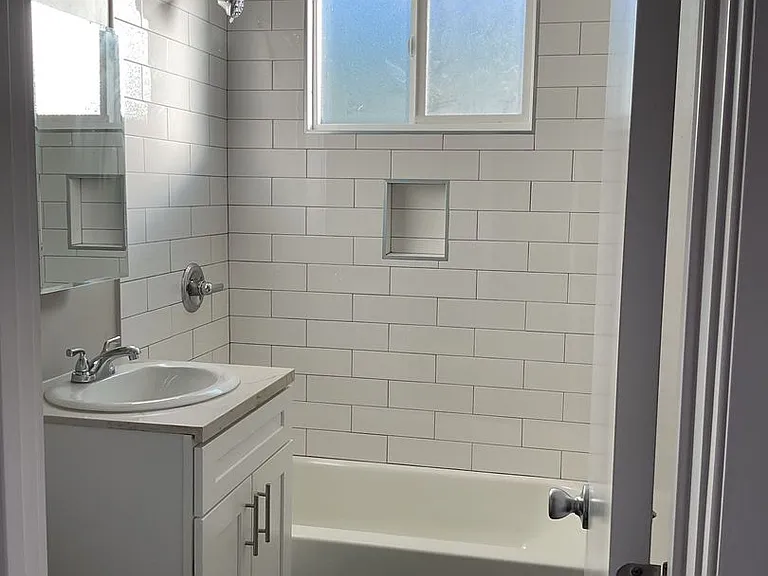 5928 Gotham St — Photo 35