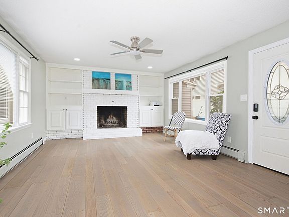 4th image of 3 Beacon Square
