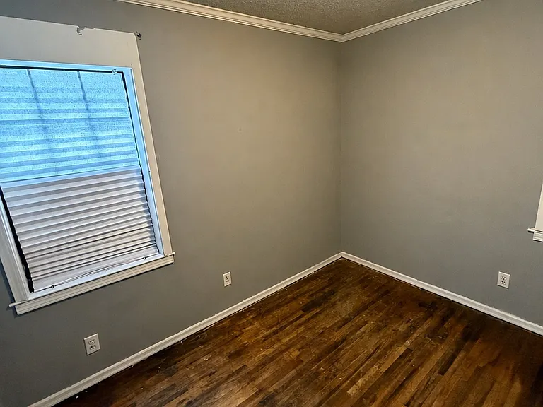1487 Locust St — Photo 6