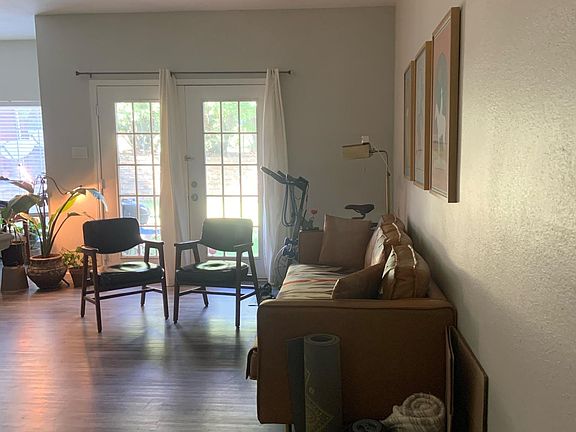 3rd image of 2506 Wedglea Dr APT 109