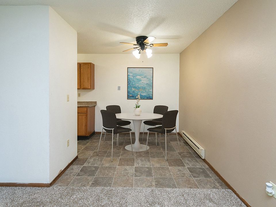 Fargo, ND Maplewood Bend Apartments | Dining
