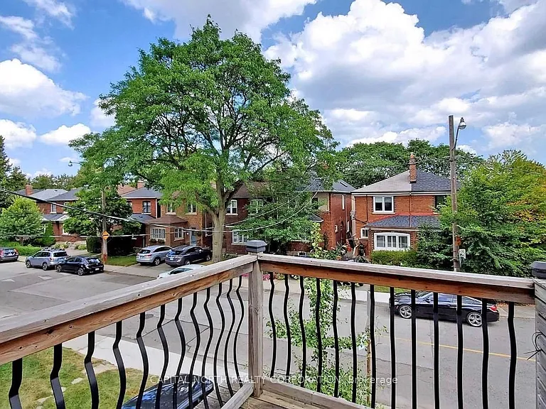 4 Belle Ayre Blvd #UPPER — Photo 10