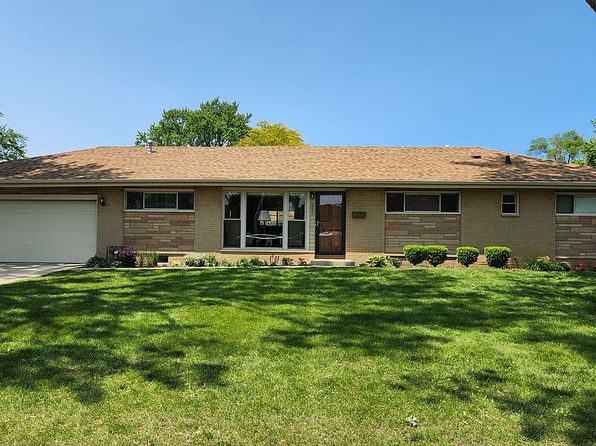 658 Illinois Blvd