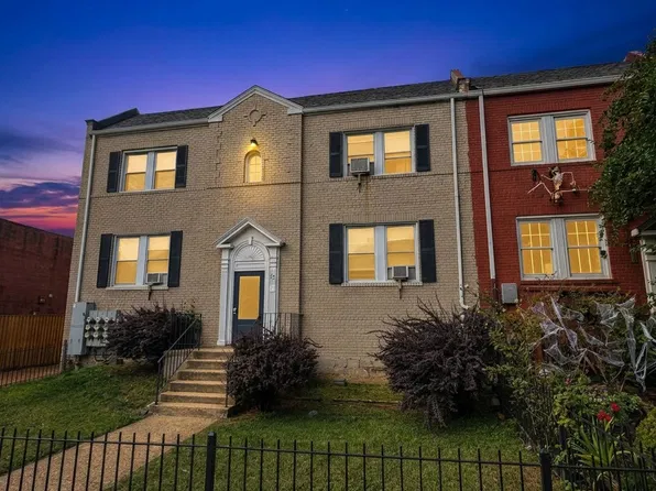 723 12th St SE, Washington, DC 20003