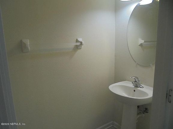 4th image of 4137 Crownwood Dr
