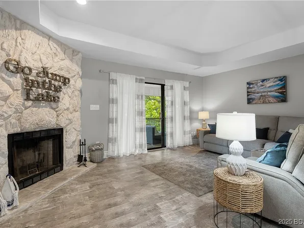 23 Laguna Dr #3C, Lake Ozark, MO 65049