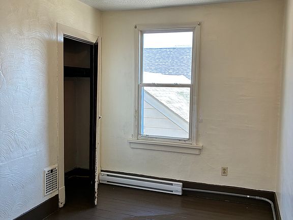 3rd image of 330 McKinley Ave
