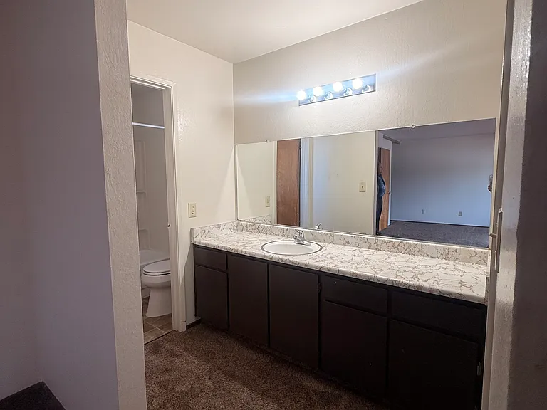 632 Kearney St #8 — Photo 10