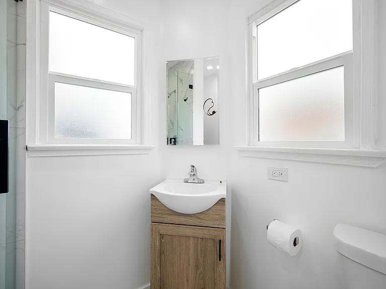 312 W Cedar Ave — Photo 11