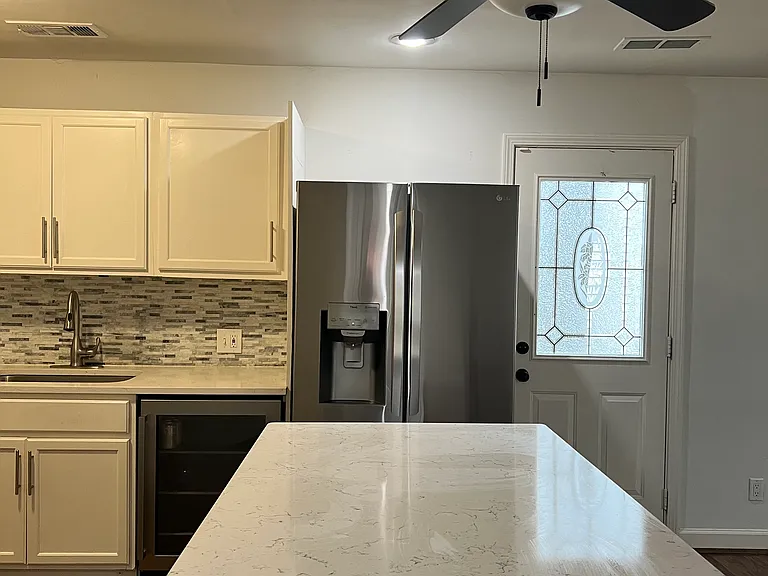 1826 Ferndale Ave — Photo 17