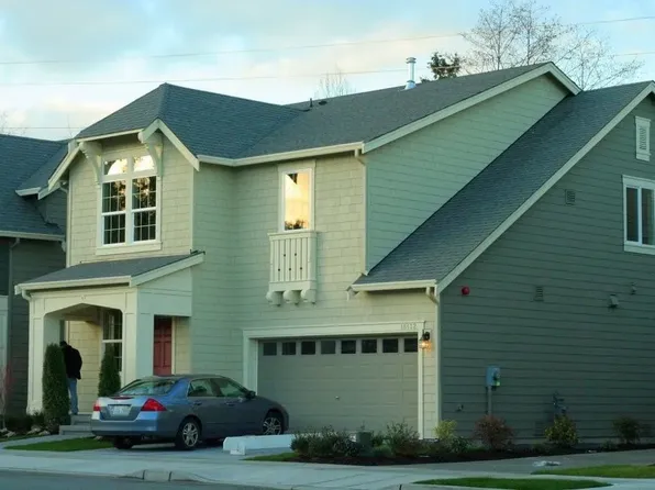 18132 NE 111th St #1, Redmond, WA 98052