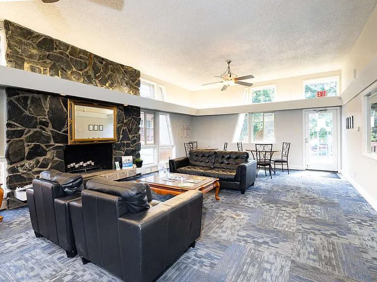 Aspen Ridge Apartments — Photo 28