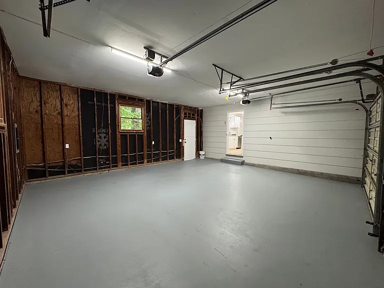 2205 Hathaway Dr — Photo 46