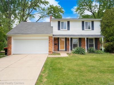 19040 Green Spruce Ln, Southfield, MI, 48076