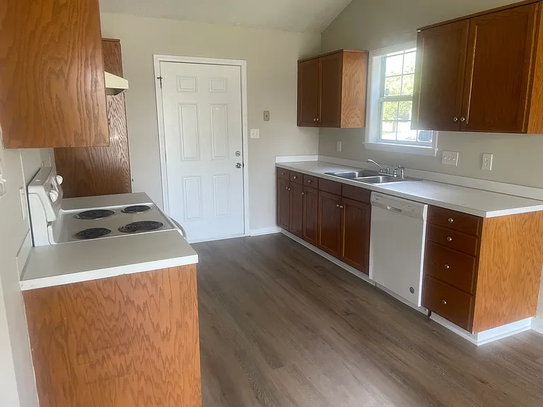 3581 Cedar Springs Dr SW — Photo 9