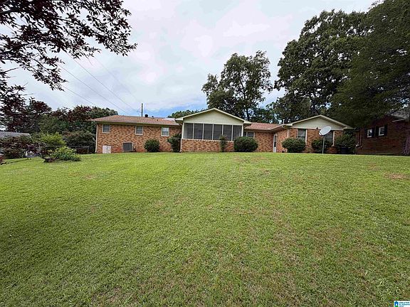4th image of 1305 Elizabeth Ct