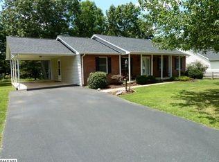 141 Torry Ln, Stuarts Draft, VA 24477