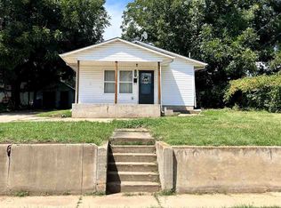 213 E Chicago Ave, Yale, OK 74085