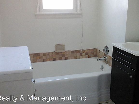 4th image of 5843 Harold Way #3