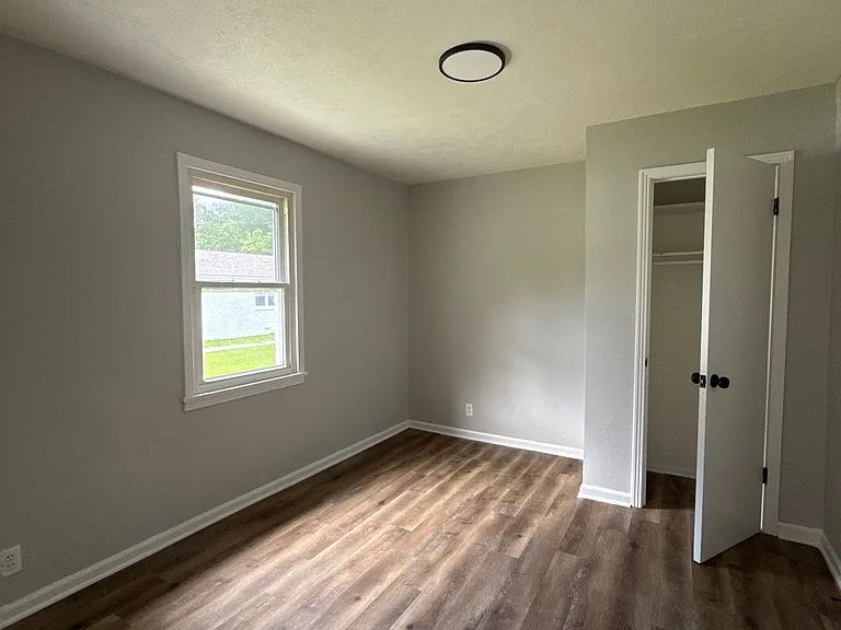916 N Monroe Ave #2 — Photo 2