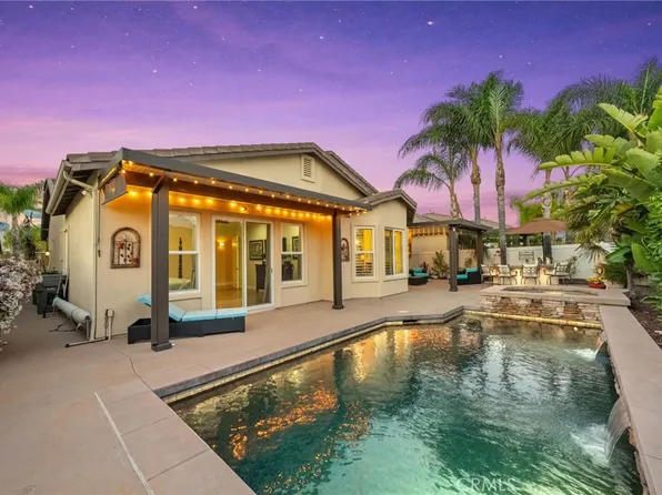 33699 Spring Brook Cir, Temecula, CA 92592