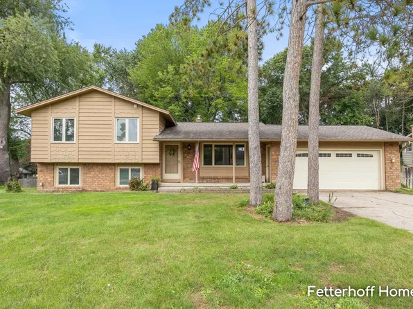 6325 Bechalla Dr SE, Grand Rapids, MI 49546