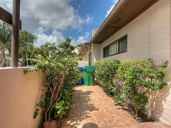 3rd image of 19569 NW 55th Ct