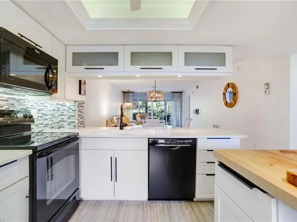 285 Naples Cove Dr APT 1303, Naples, FL 34110