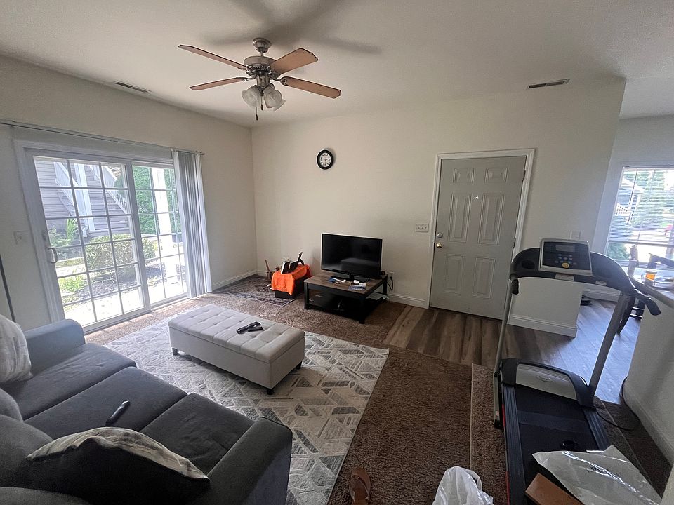 1st image of 1120 Black Diamond Dr APT 2