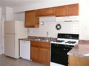 2nd image of 7110 Hazelwood Ln