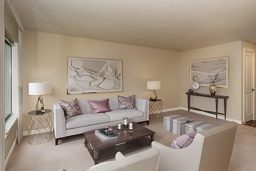 Del Mar Village Apartments Photo 1
