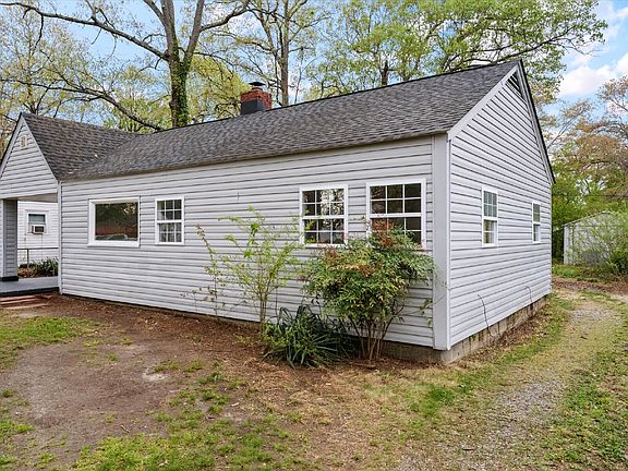 3rd image of 948 Halsey Ln
