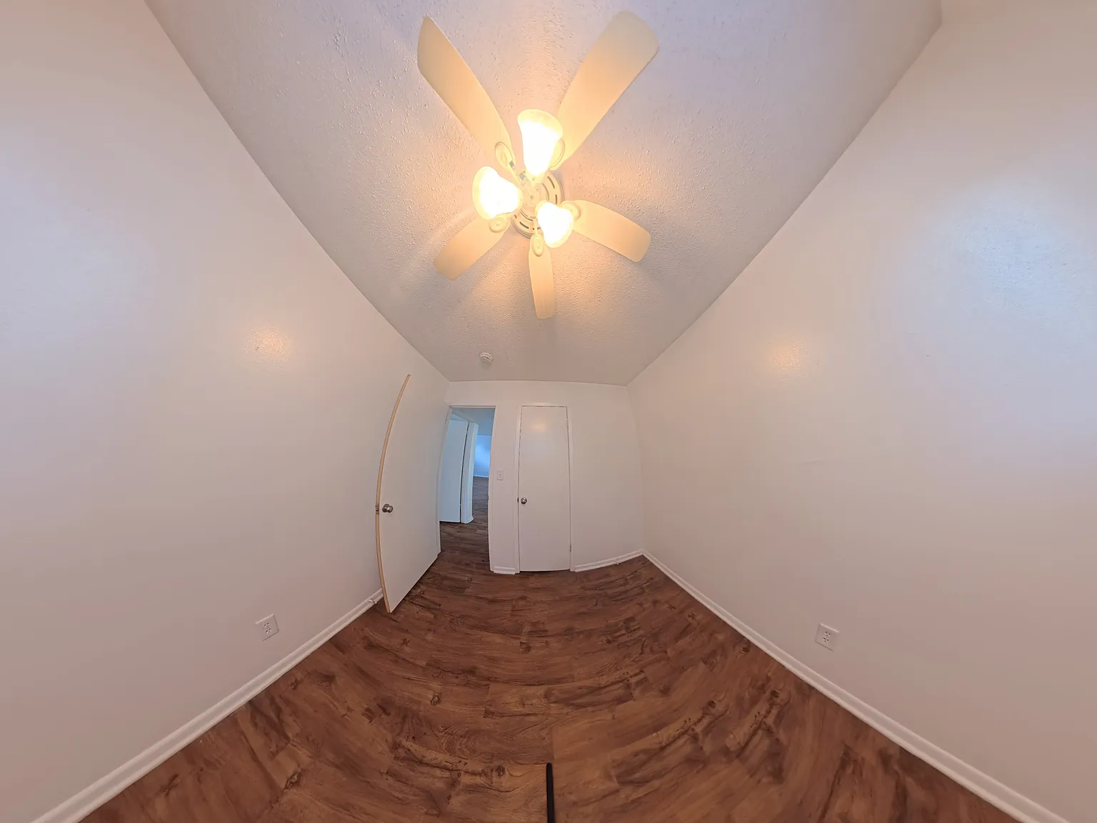 2 bed, 750 sqft, $975 — Photo 1
