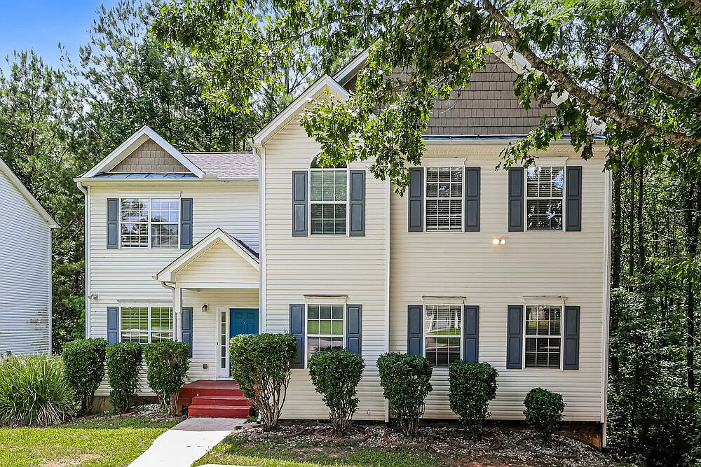 3 bed, 2.5 bath, 1928 sqft, $2,640 — Photo 1