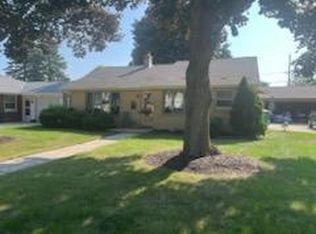 1034 5th Ave, Grafton, WI 53024