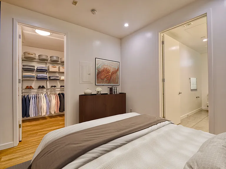 10599 Wilshire Blvd — Photo 26
