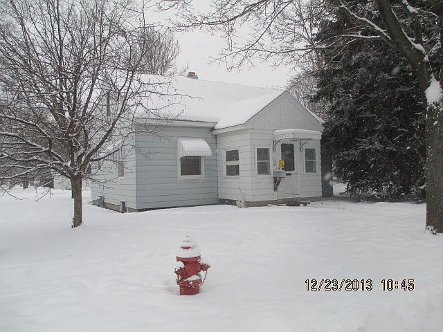 1st image of 902 N 7th Ave