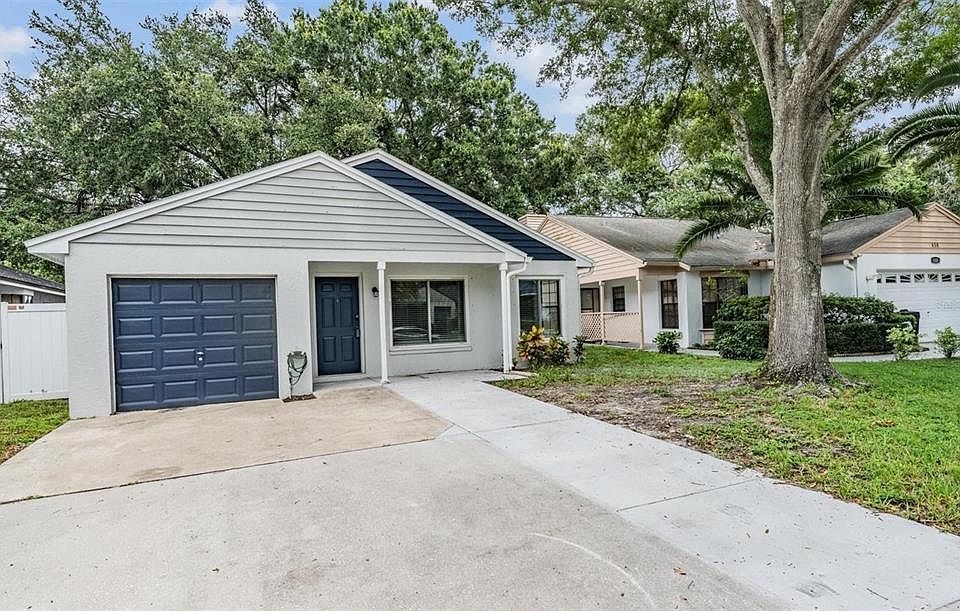 1st image of 644 Bellingham Pl