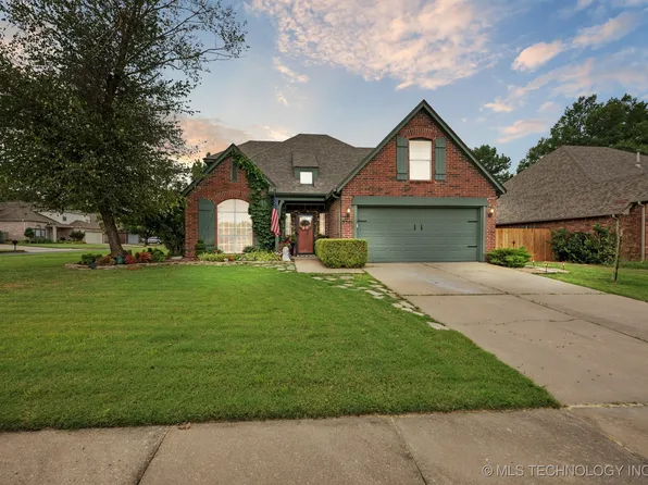 3301 W Broadway Ct, Broken Arrow, OK 74012
