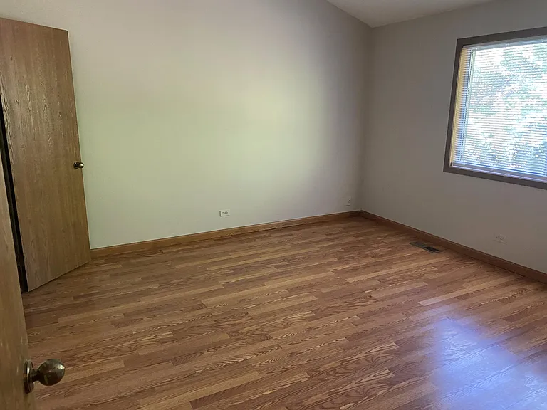2720 Springdale Cir — Photo 13