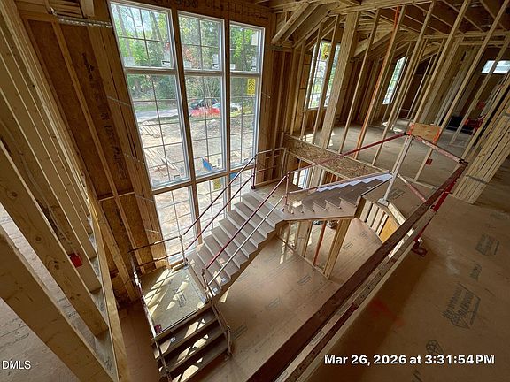 5th image of 3438 Leonard St